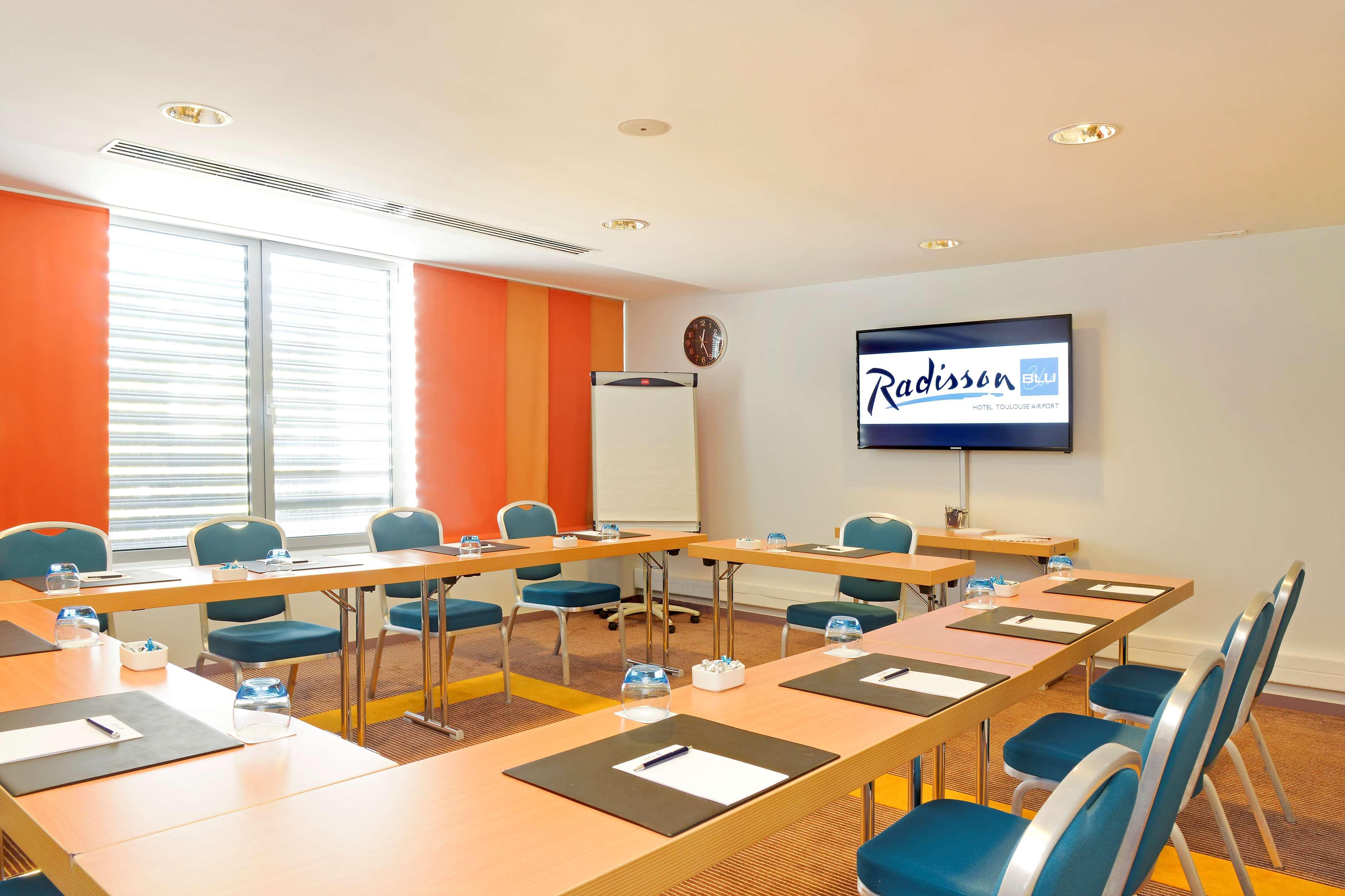 Radisson Blu Toulouse Airport Hotel 4*