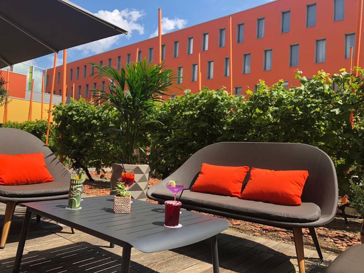 Hotel Radisson Blu Toulouse Airport 4*